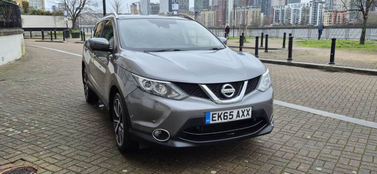  2015 Nissan Qashqai TEKNA, Leather heated seats, 360 Camera, Panoramic Roof, FULL SERVICE HISTORY