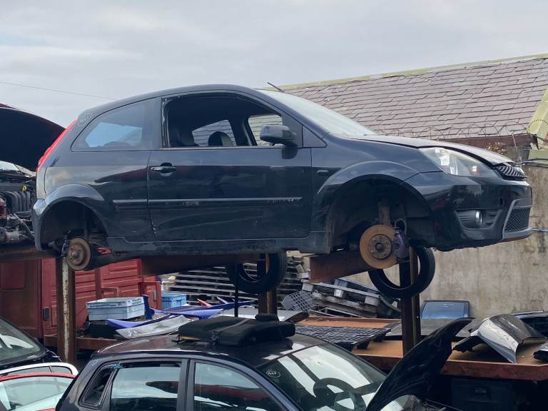 BREAKING 2005-2008 FORD FIESTA 2.0 ST150 - ALL PARTS AVAILABLE