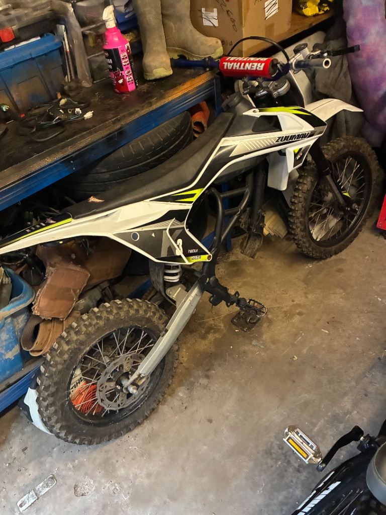 Pit bike 