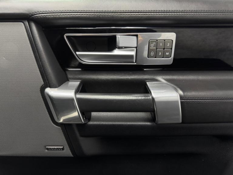 2015 Land Rover Discovery 4 3.0 SD V6 HSE Luxury Auto 4WD Euro 6 (s/s) 5dr ESTATE Diesel Automatic