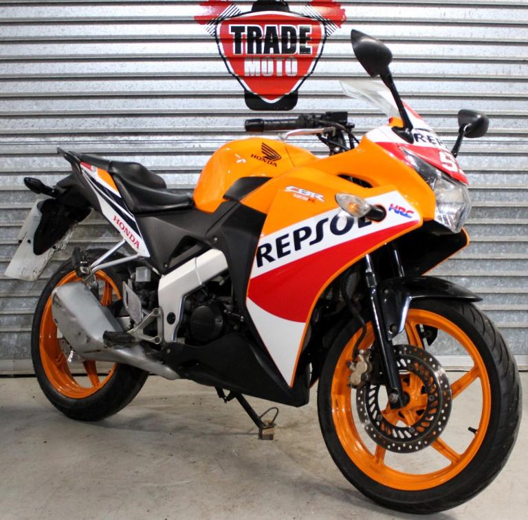 2016 66 HONDA CBR 125 R CBR125R REPSOL LEARNER LEGAL TRADE SALE 36K NEW MOT