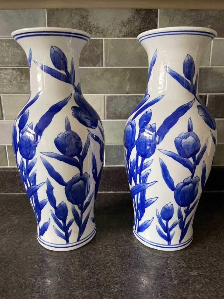 2 TULIP FLOWER DECORATED  VASES