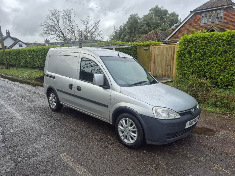 Vauxhall, COMBO,crew cab 5 seats 2011, Manual, 1248 (cc)