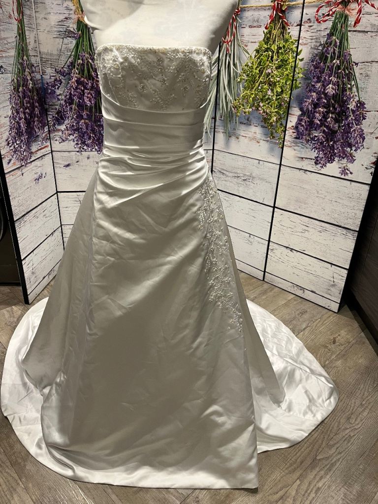 Unbranded wedding dress size small