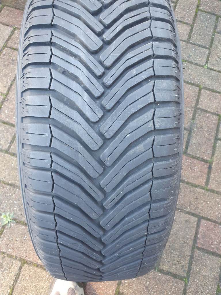 Michelin crossclimate  195/60 R15 tyre