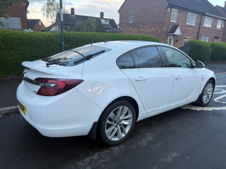 Vauxhall, INSIGNIA, Hatchback, 2016, Manual, 1598 (cc), 5 doors
