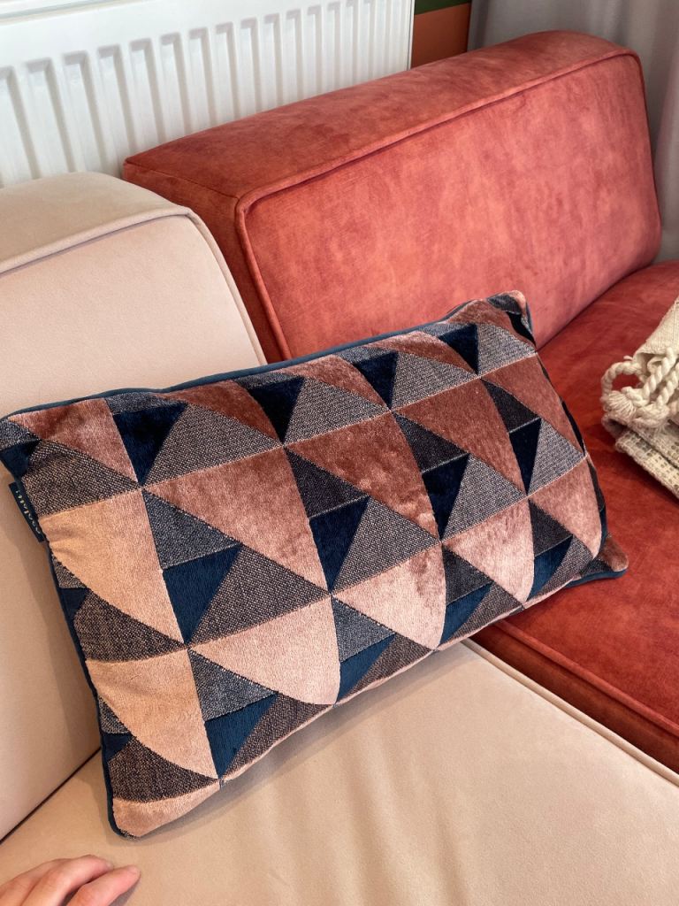 🧡 Paoletti Geometric Cushion – Rectangular Statement Sofa Cushion