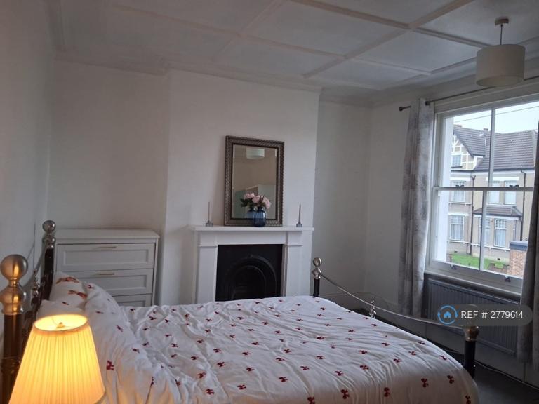 1 bedroom in Wheathill Road, London, SE20 (#2779614)