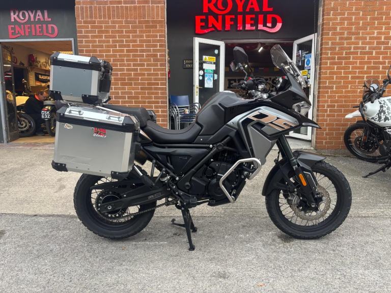 2022 VOGE 650CC DSX WITH LUGGAGE 