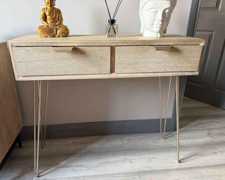 Wooden Console Table with Hairpin Legs – Good Condition