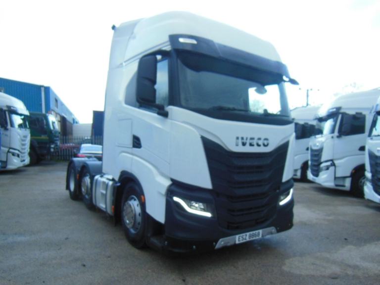 Iveco S-WAY 480 6X2 ON FULL AIR SUSPENSION