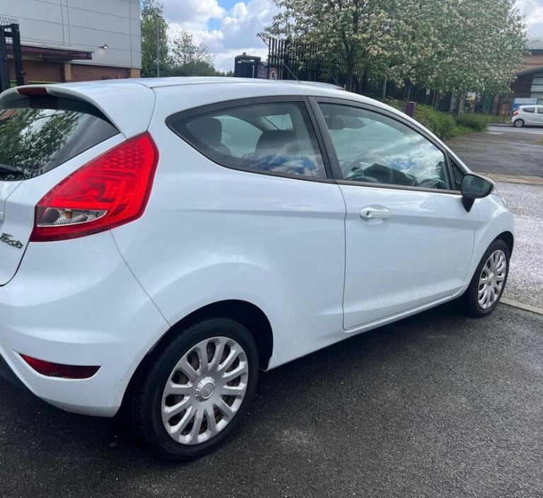 2012  FORD FIESTA 1.2 PETROL ULEZ * 3 DOORS*MOT-1 YEAR*F/S/H*like vauxhall astra renault megane 
