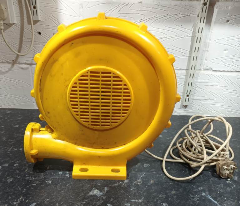 ELECTRIC BLOWER Model BR-221A – Yellow, Good Condition for slide or bouncy castle 