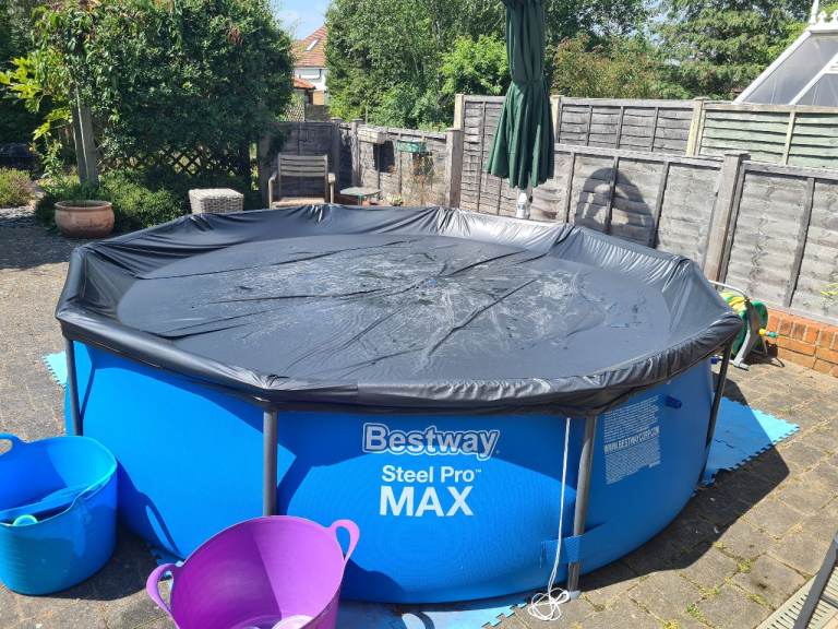Bestway Steel Pro MAX Pool Set - Good Condition with Accessories