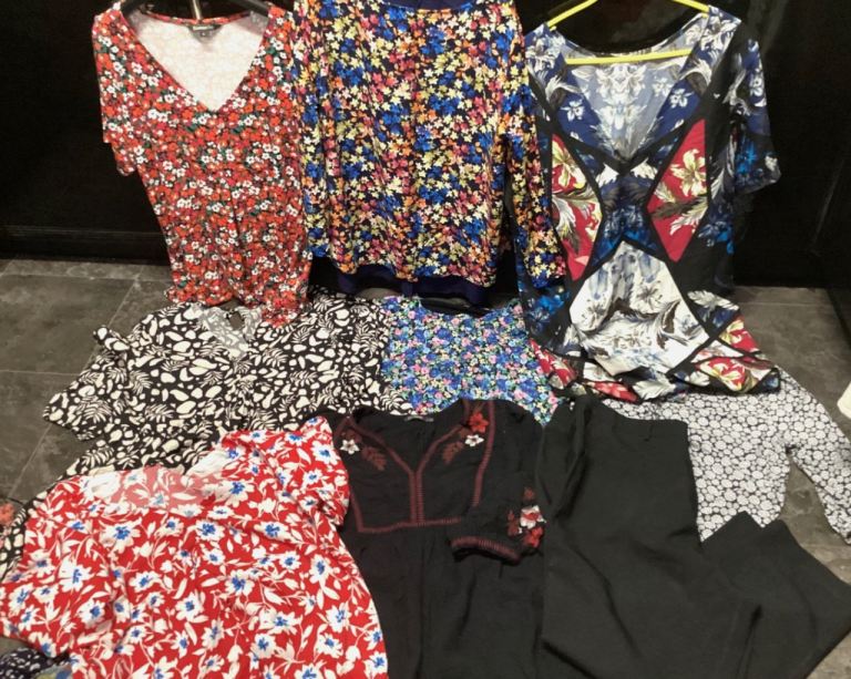 image for LADIES PLUS-SIZE JOBLOT (RESALE) — NEW WITH TAGS/HARDLY WORN —- x41 ITEMS - (OFFERS CONSIDERED)