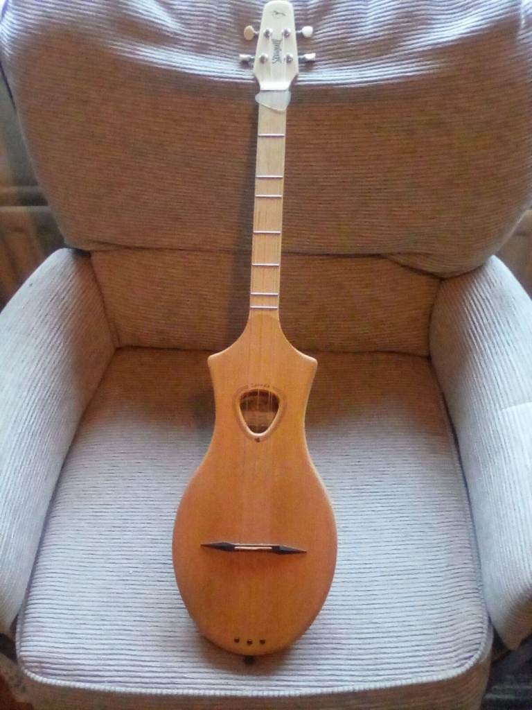 Seagull  M 4 dulcimer