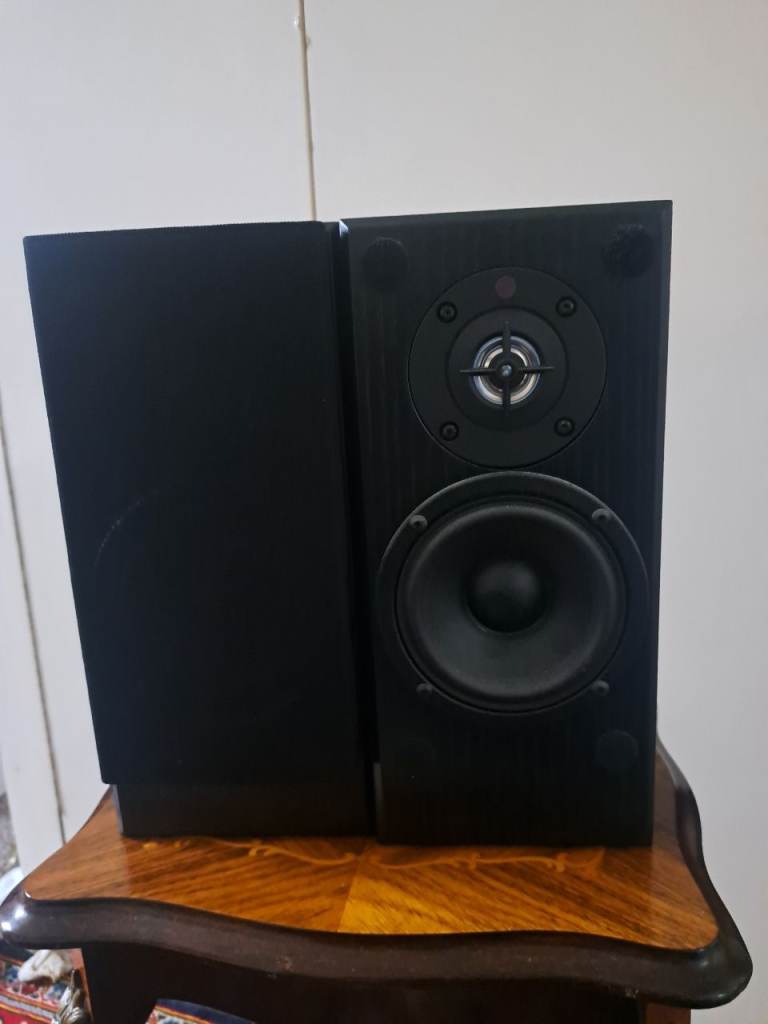 Totem Dreamcatchers monitor speakers