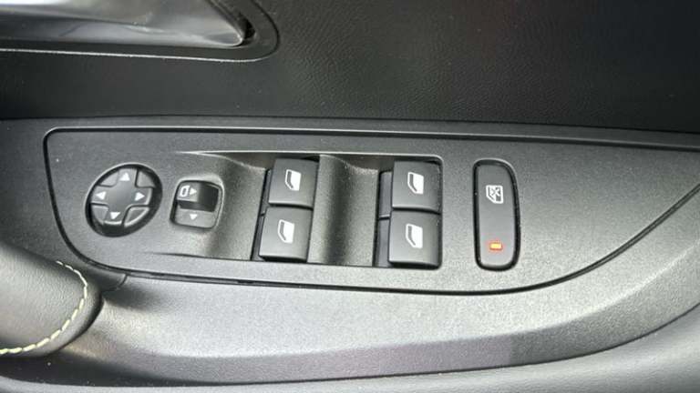 2022 Peugeot 2008 1.2 PureTech 130 GT Premium 5dr EAT8 HATCHBACK PETROL Automatic