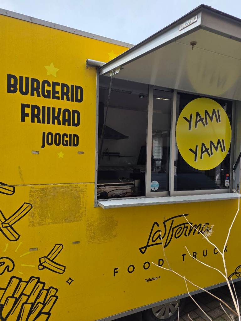 Food Trailer 