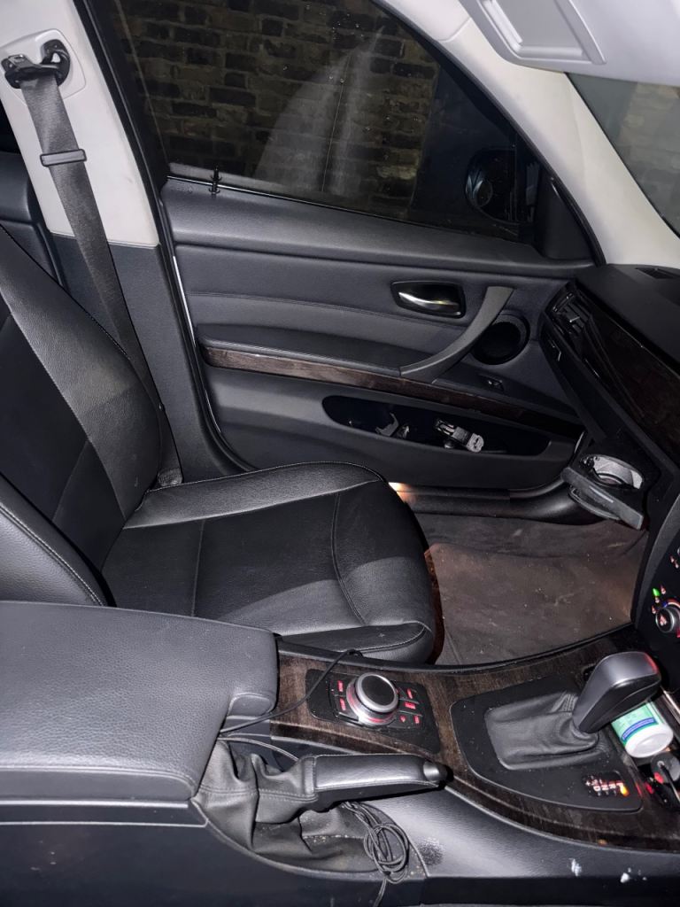 BMW, 3 SERIES, Saloon, 2011, Semi-Auto, 1995 (cc), 4 doors