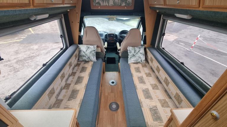 Auto Sleeper Executive