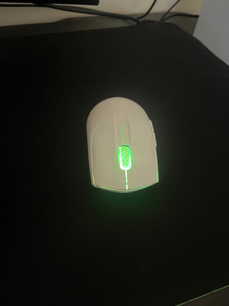 Gaming Mouse – White, Good Condition