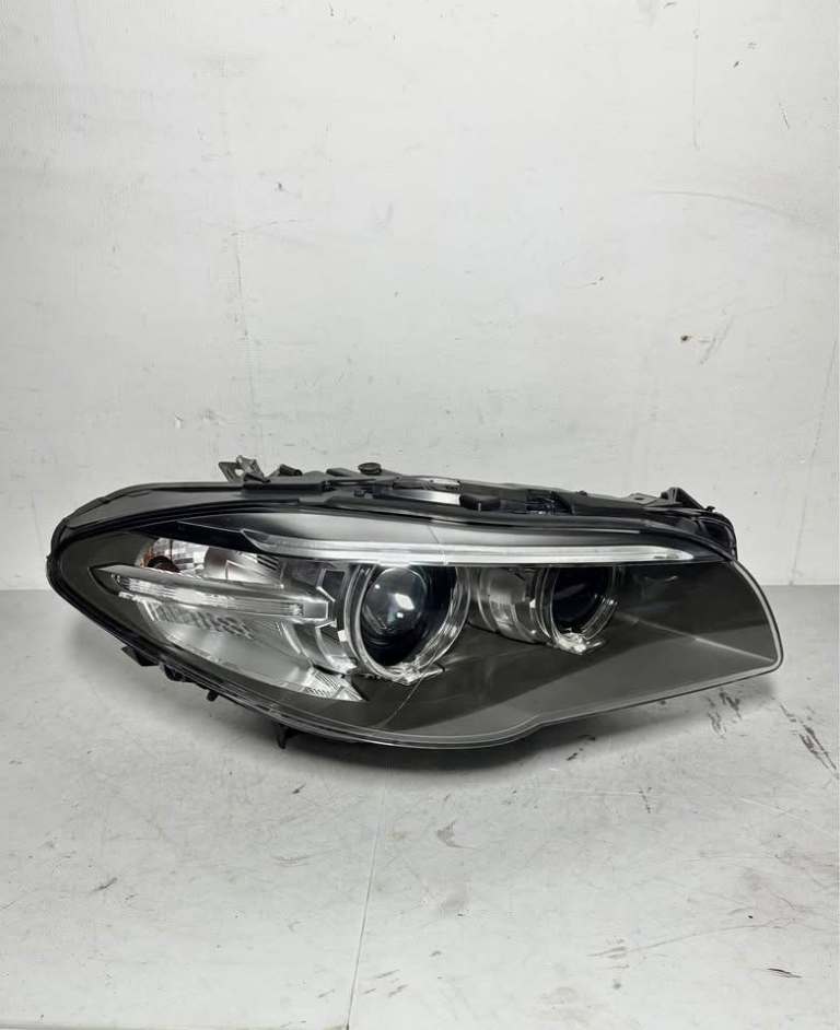 GENUINE BMW 5 Series F10 XENON Driver Side Right Headlight 09-15