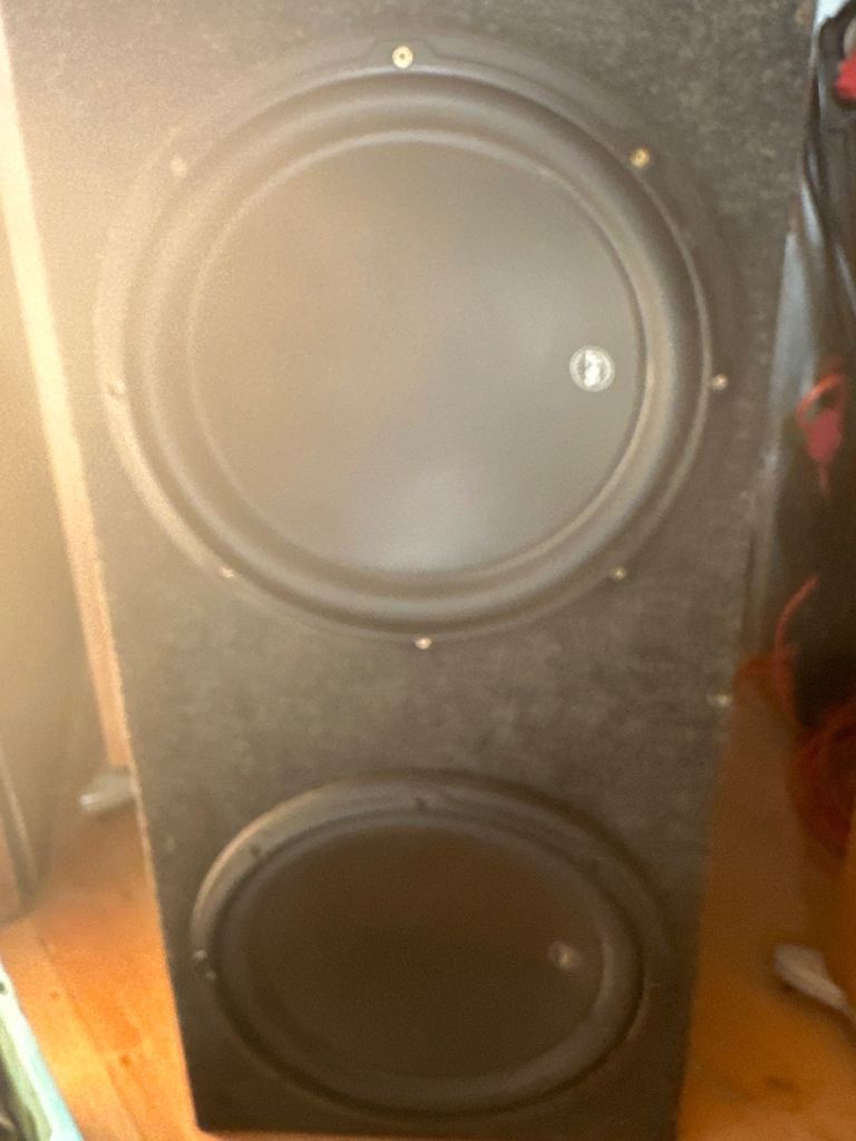 Subwoofer and amp