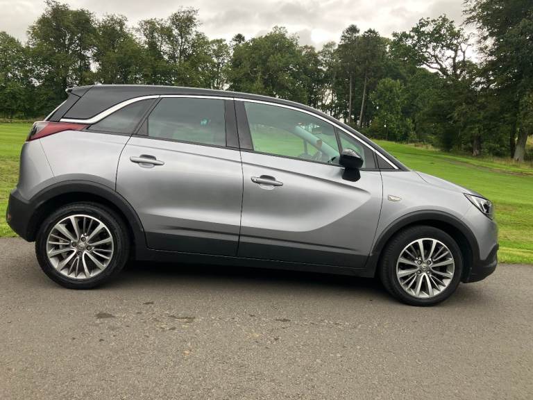 2019 - EXCEPTIONAL CONDITION 2019 VAUXHALL CROSSLAND X SPORT. MOT APRIL-26. FSH (6 Service Stamps)