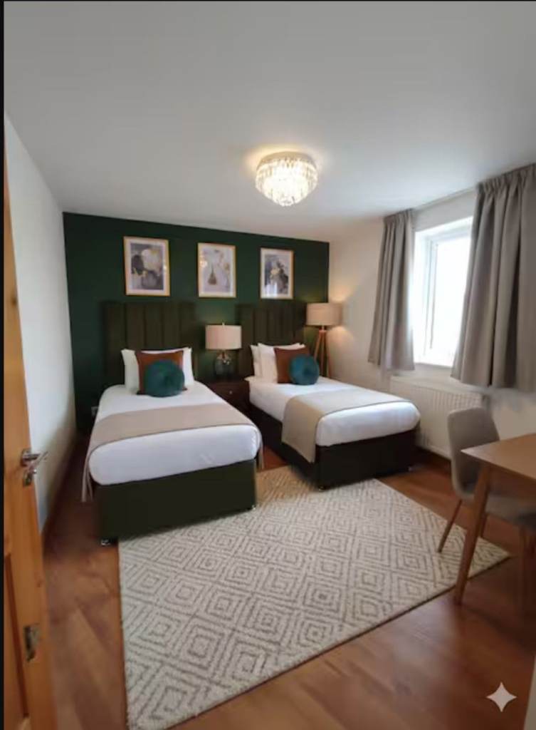 Modern 5BR-3Baths-Contractors stays House with Free Parking