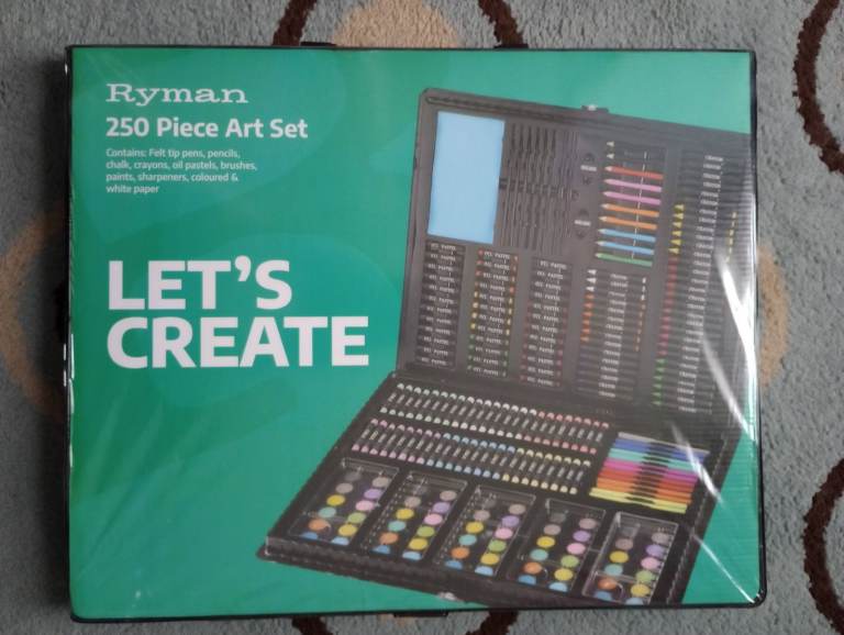 House clearance! NEW Ryman Let's Create 250 Art Set