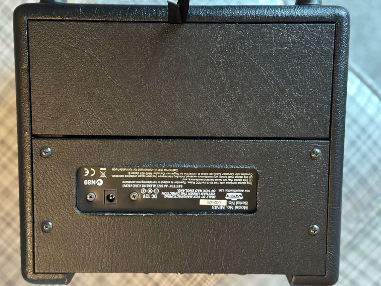 Vox modelling amp 10 watt. Runs on 6 x AA batteries. 