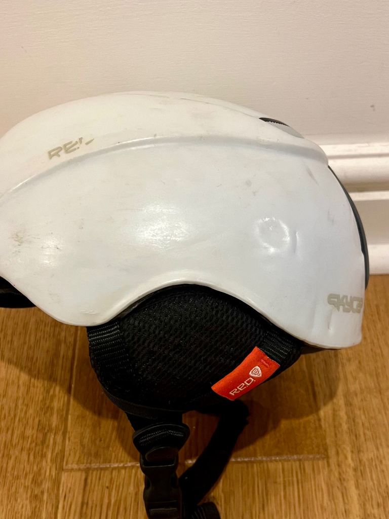 Red Ski or Snowboard helmet in white unisex 