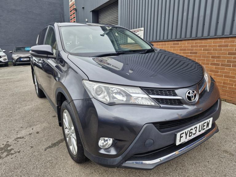 TOYOTA RAV4 2.2 D-CAT Icon 2013