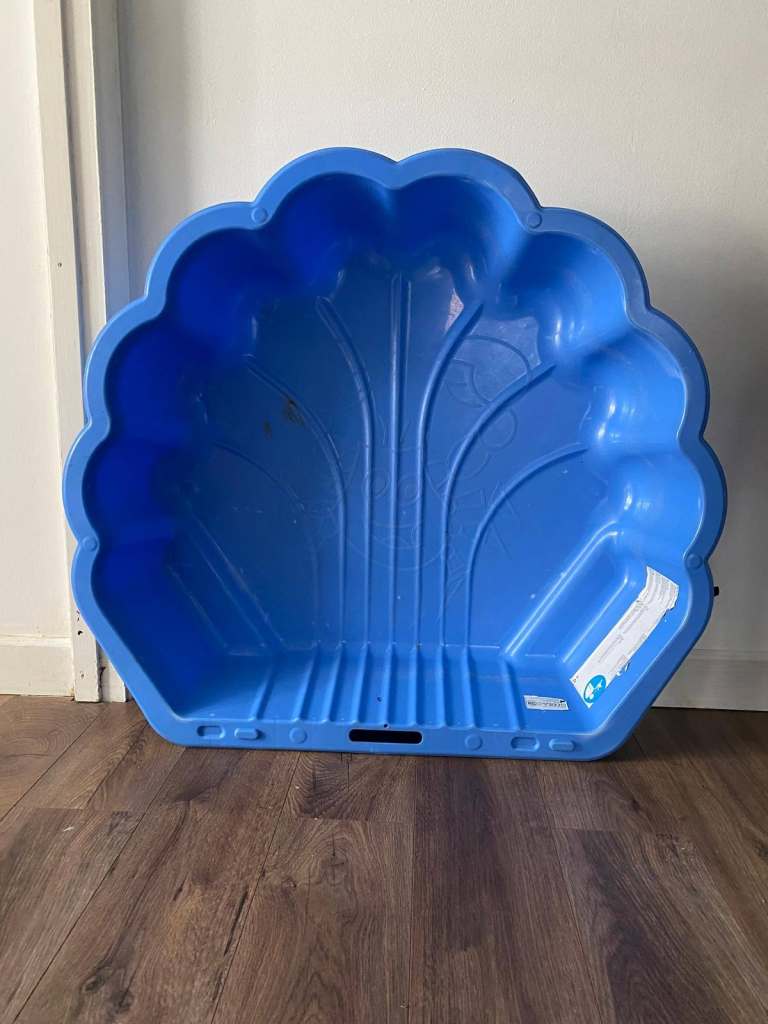Half blue shell, great for sand, water, balls…