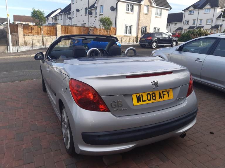 207cc Convertible, full leather interior, low mileage.  Can deliver