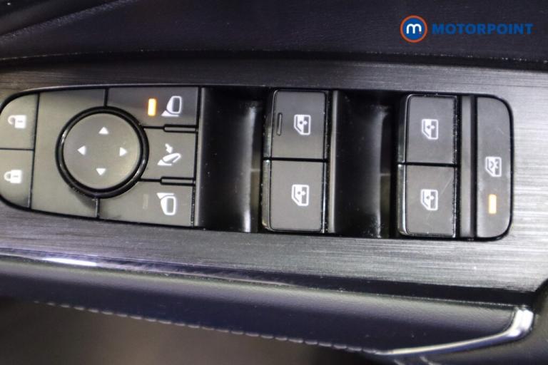 2022 Nissan Qashqai 1.3 DiG-T MH N-Connecta 5dr SUV Petrol Manual