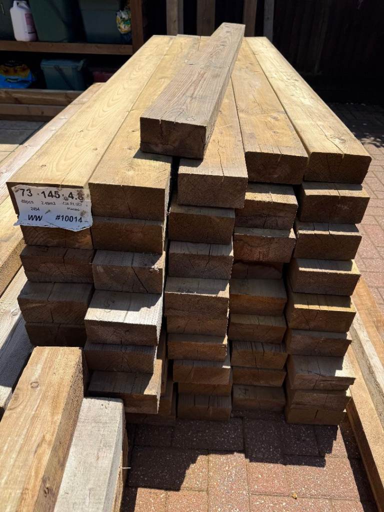 2 metre long - kiln dried C24 - 6 x 3 inch Reclaimed Timber fence posts