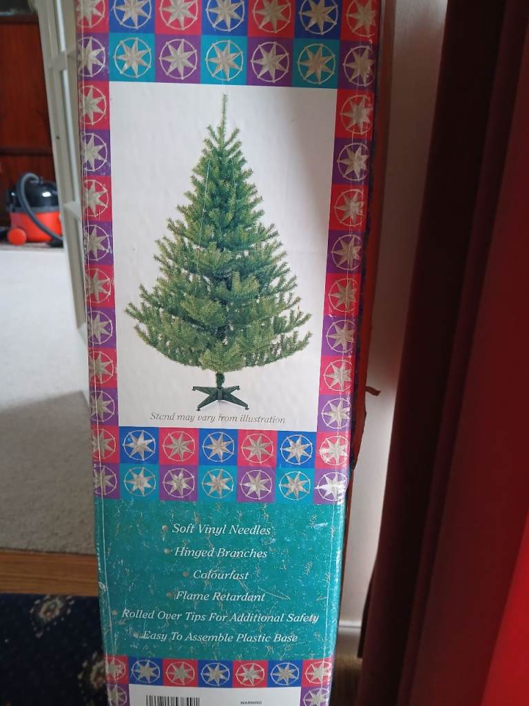 Christmas Canadian Pine Tree - As Good As New