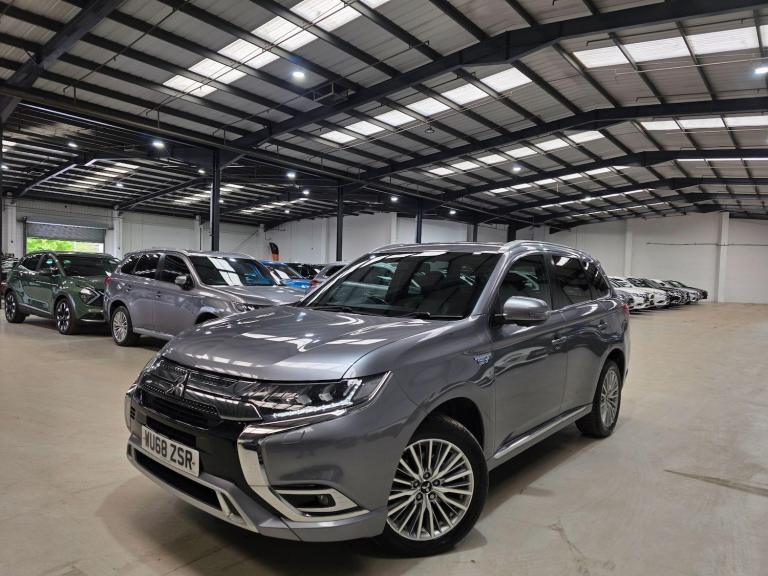 2018 Mitsubishi Outlander 2.4h TwinMotor 13.8kWh 4h CVT 4WD Euro 6 (s/s) 5dr ESTATE Petrol/Electr...
