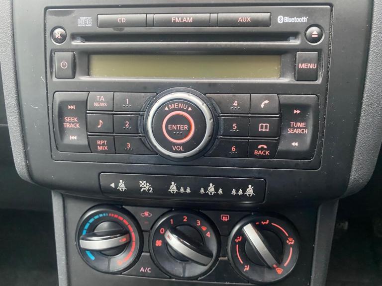 2009 Nissan Qashqai 1.6 Visia 5dr HATCHBACK PETROL Manual