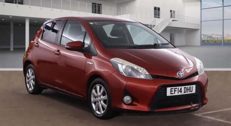 2014 Toyota Yaris 1.5 VVT-h Icon Plus CVT Euro 5 5dr HATCHBACK Petrol/Electric Hybrid Automatic