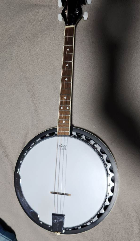 Ozark 2105T – 17 Fret Tenor Banjo