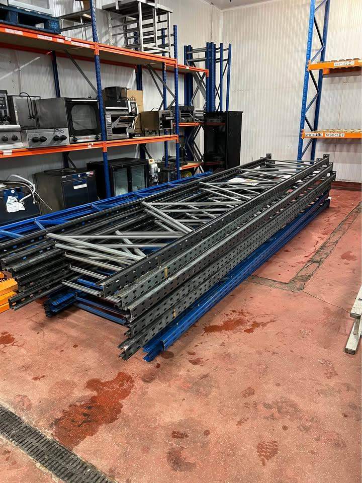 Pallet racking shelving heavy duty