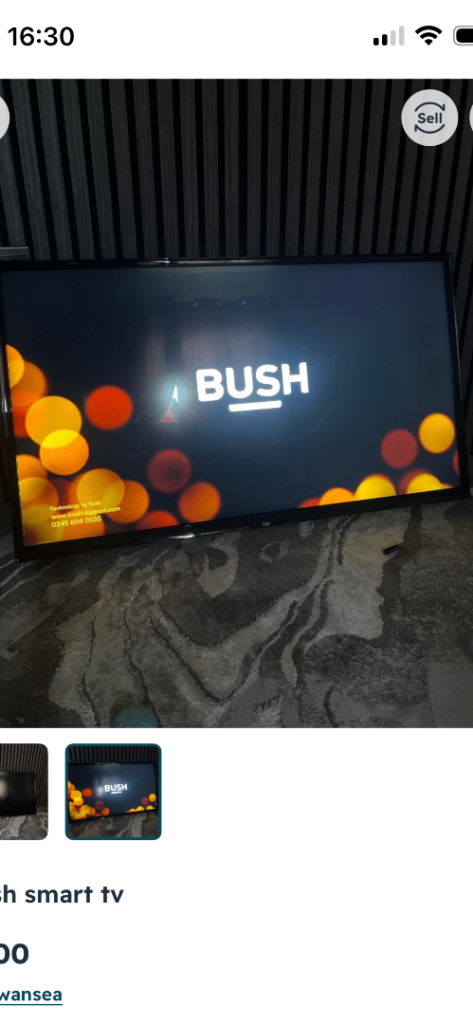 Bush 40in smart tv with wall bracket 