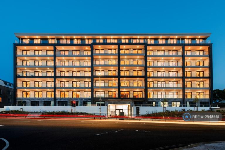 1 bedroom flat in Notte St, Plymouth, PL1 (1 bed) (#2548561)