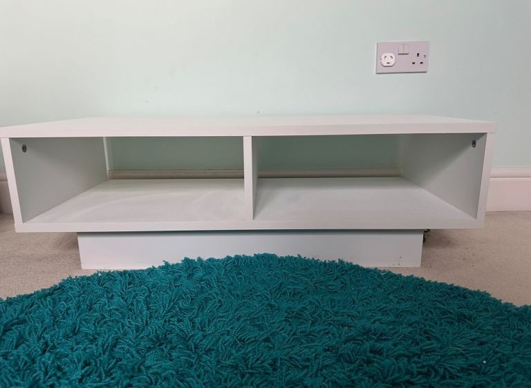 TV/CONSOLE UNIT - £20 pick up Bathgate