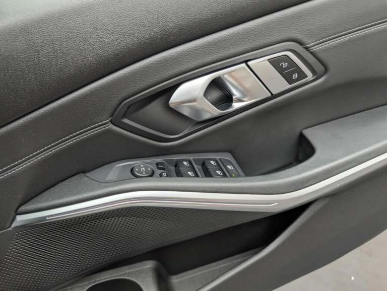 2021 BMW 3 Series 2.0 330i M Sport Saloon 4dr Petrol Auto Euro 6 (s/s) (258 ps) - ALLOY, PRIV SAL...