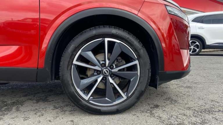 2022 Nissan Qashqai 1.3 DiG-T MH Tekna 5dr HATCHBACK PETROL Manual