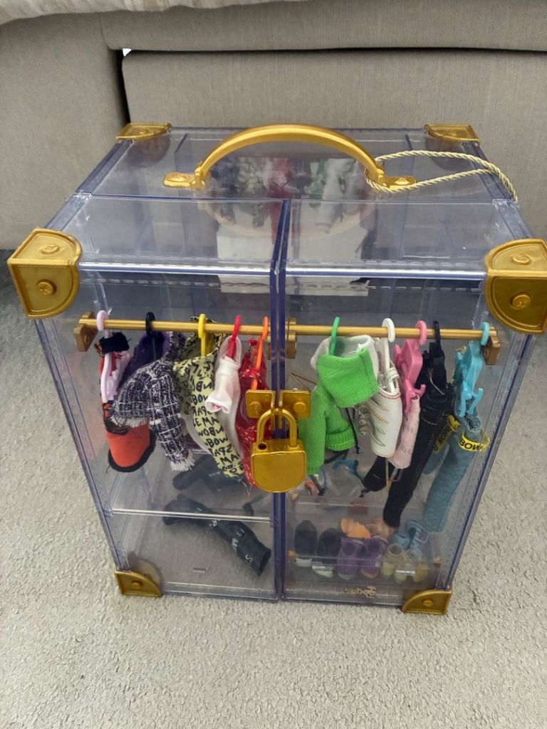 Monster High Doll closet 
